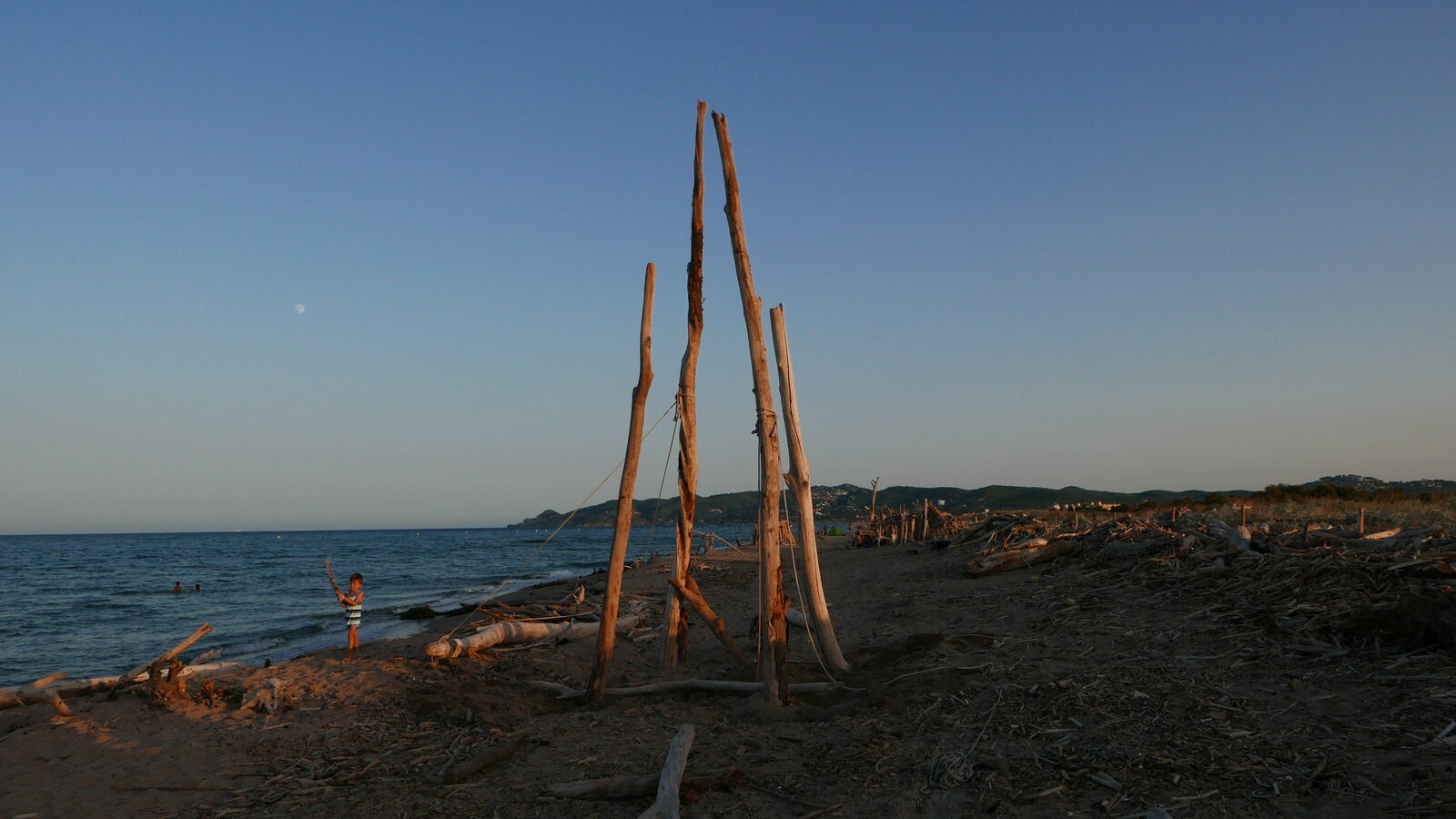 Power Tower I — construction on the shore