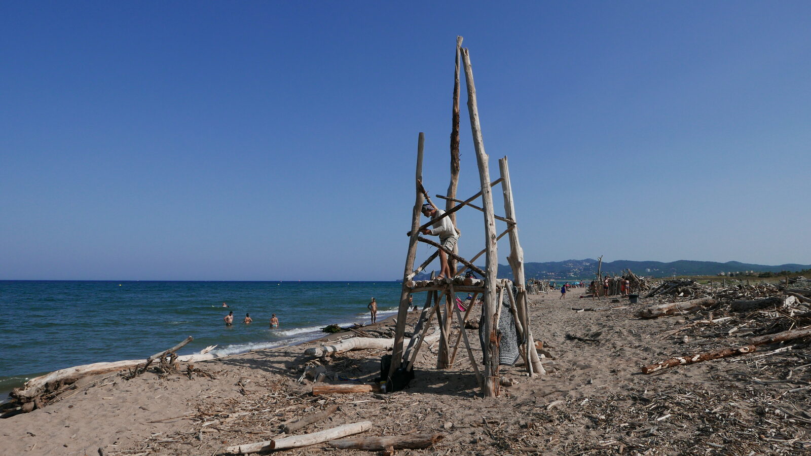 Power Tower I — construction on the shore