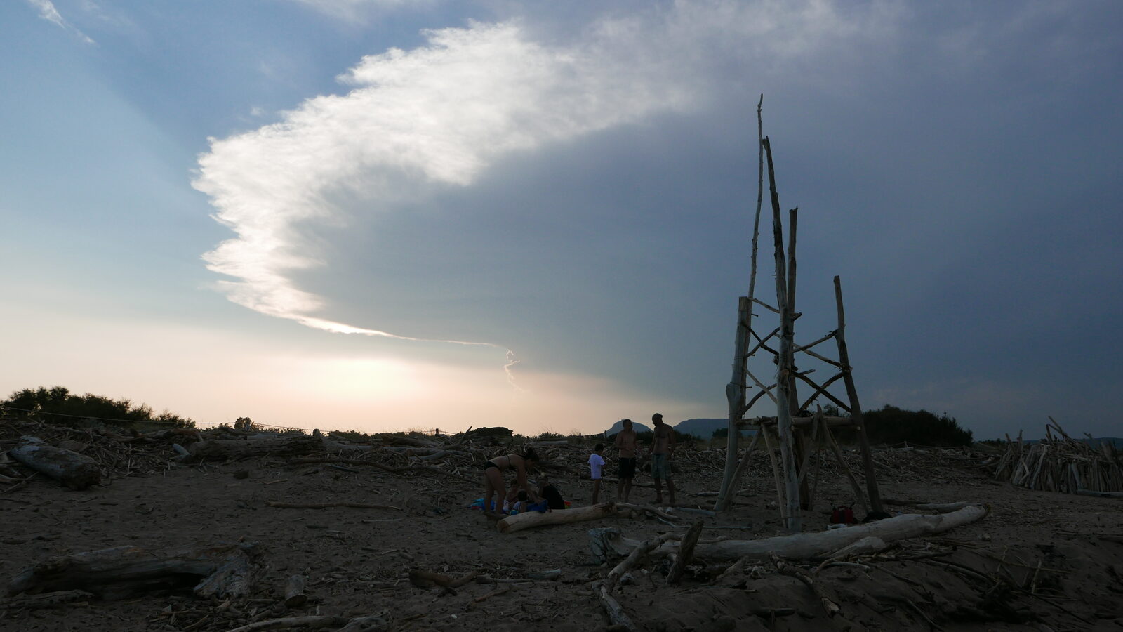 Power Tower I — construction on the shore