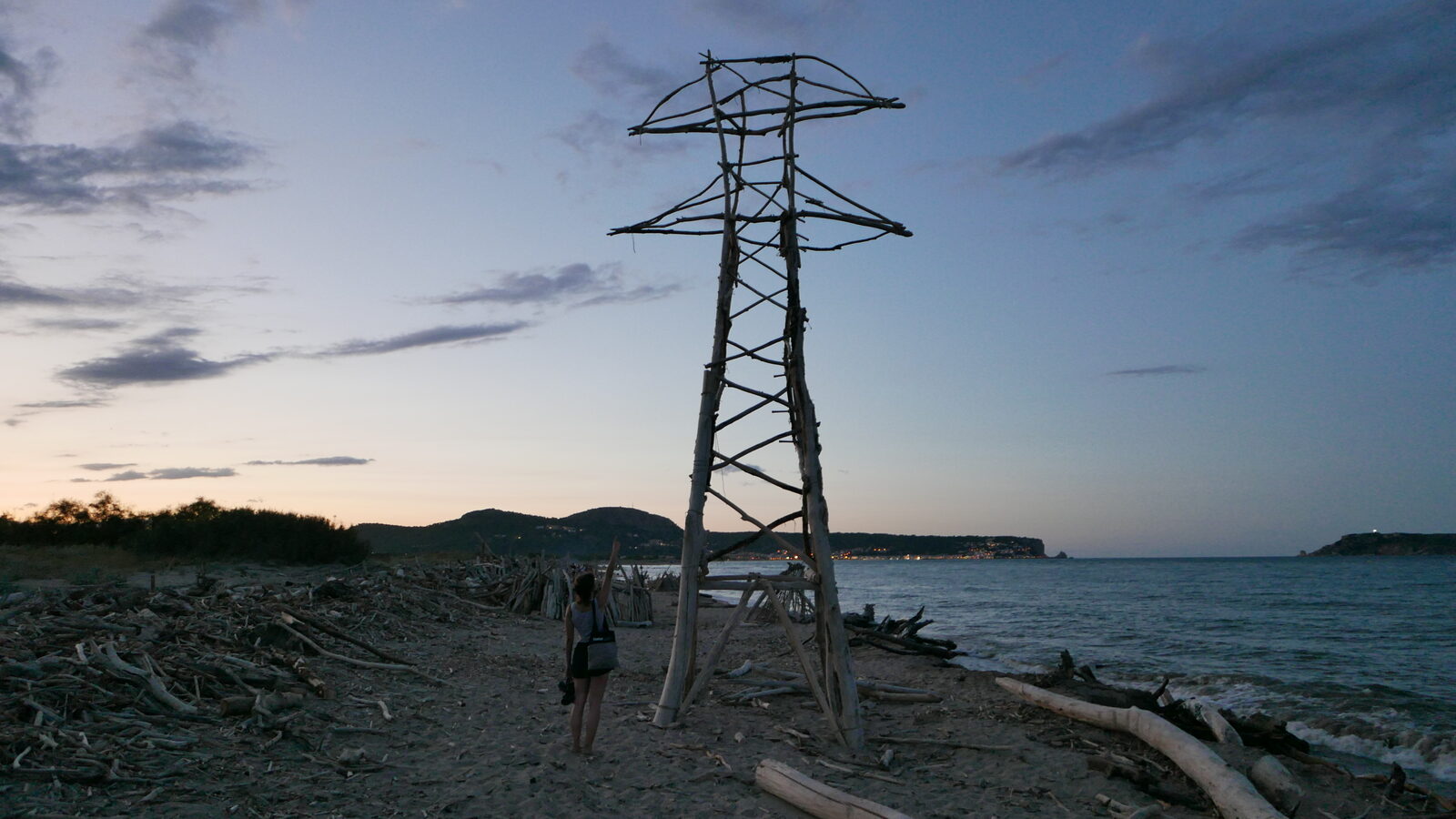 Power Tower I — construction on the shore